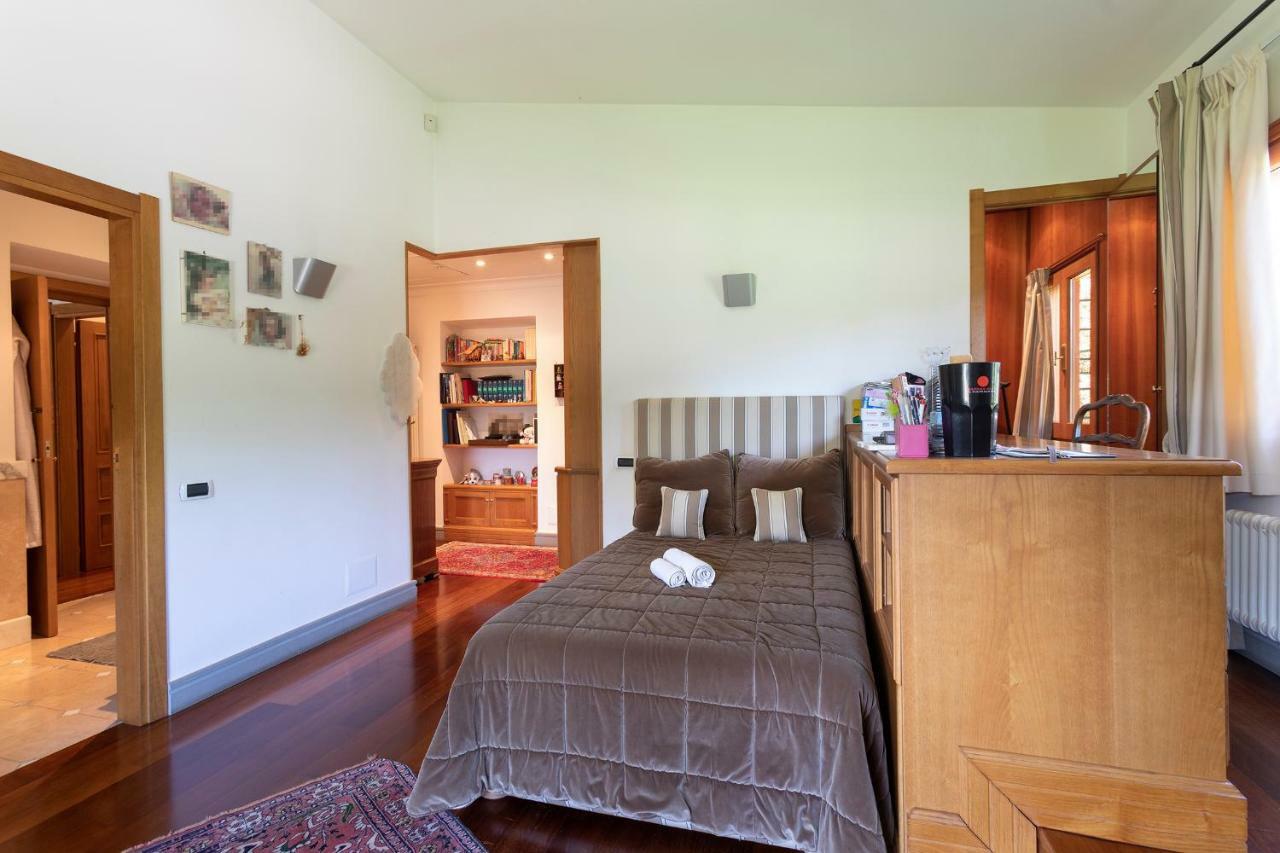Villa In Via Della Marcigliana Casale Torre San Giovanni Ngoại thất bức ảnh