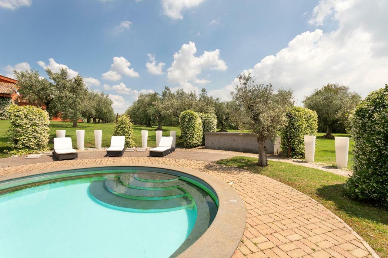 Villa In Via Della Marcigliana Casale Torre San Giovanni Ngoại thất bức ảnh