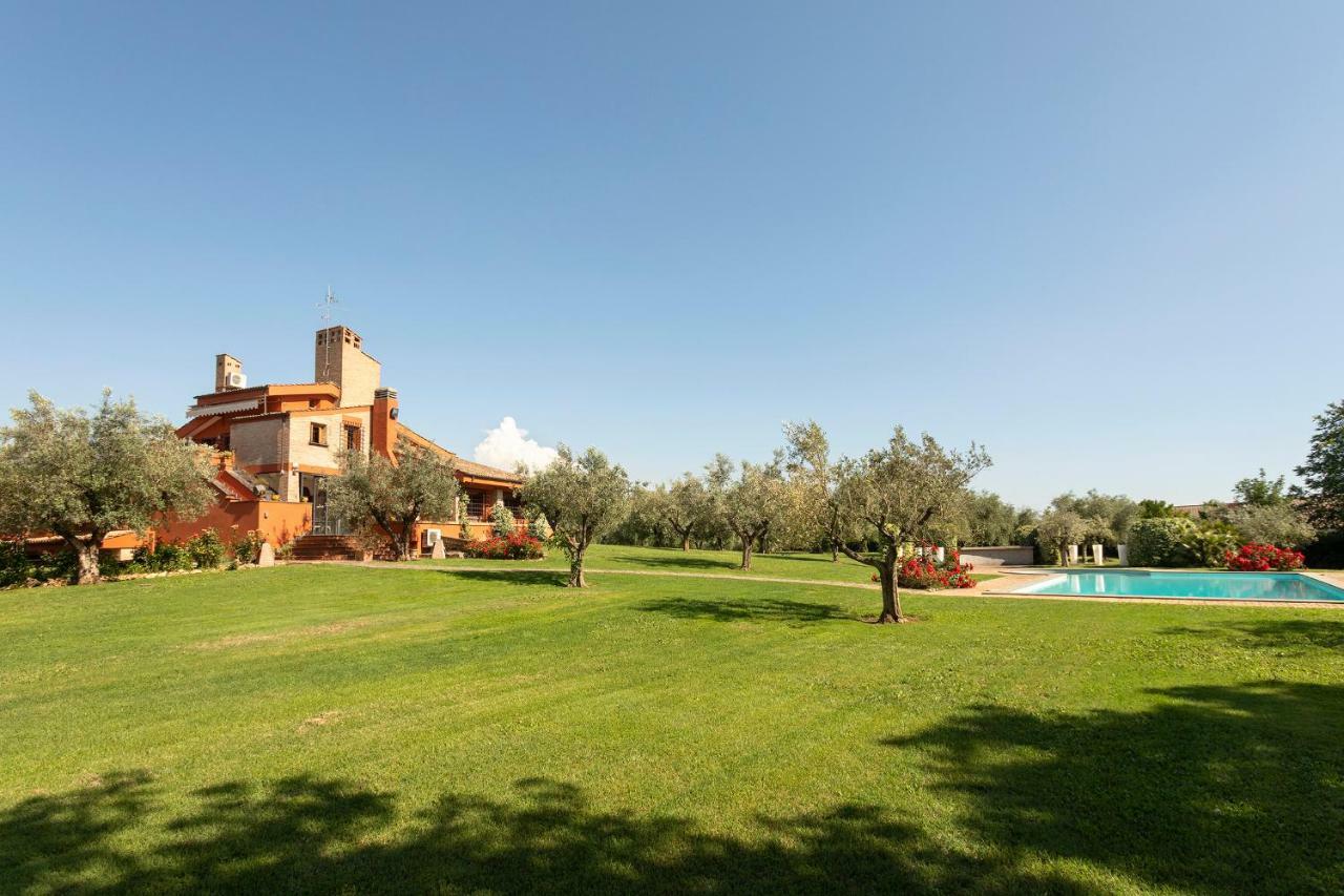 Villa In Via Della Marcigliana Casale Torre San Giovanni Ngoại thất bức ảnh